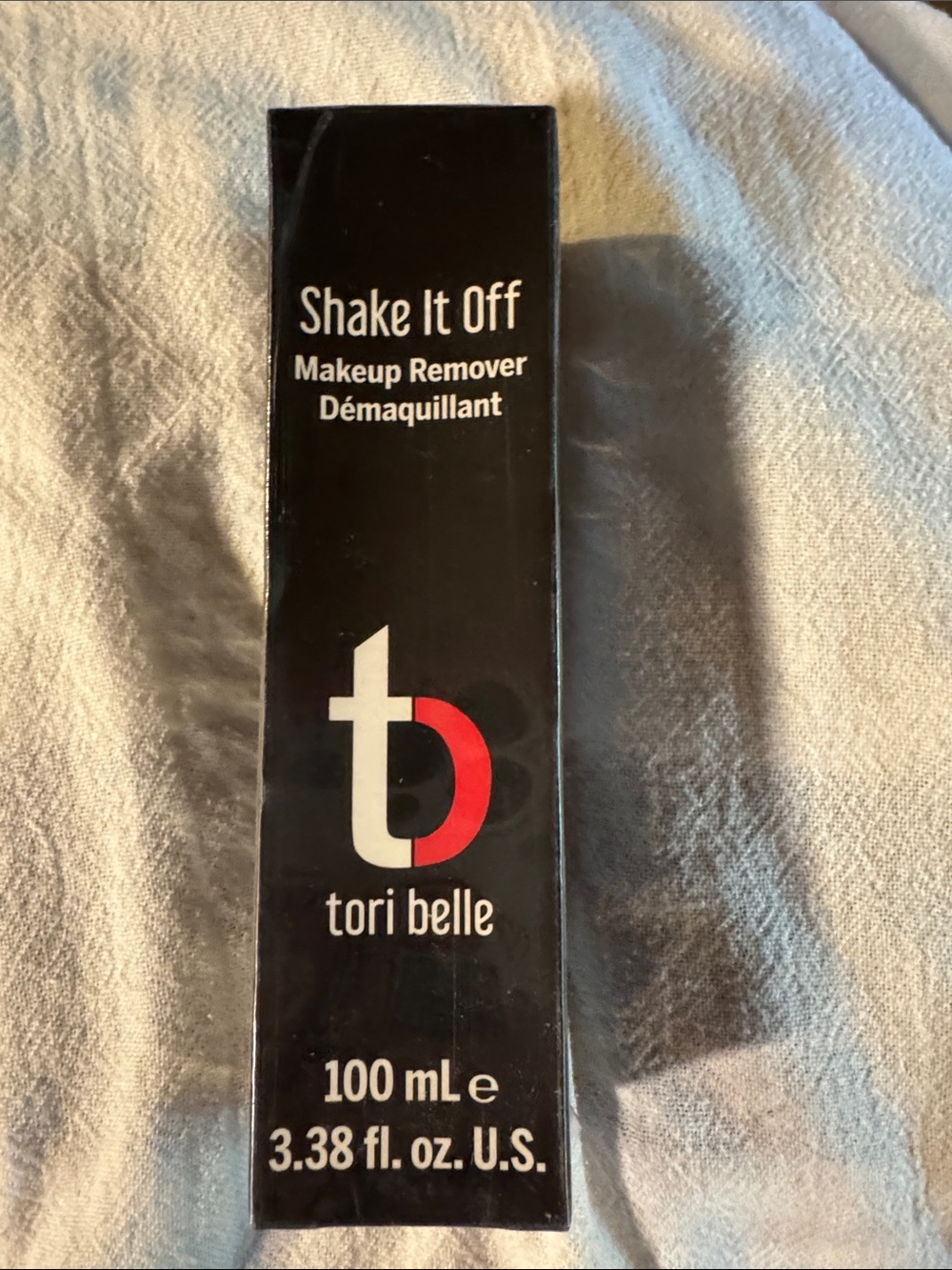 Tori Belle "Shake It Off" Makeup Remover - Black with Red Accent Package NIB